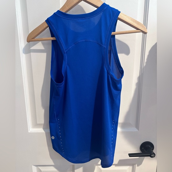 Lululemon Tank - Picture 2 of 5